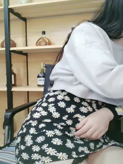 セカンド不倫 昔セフレだった同級生と再会- 綺麗な人妻になっていたので、久しぶりにSEXしたらやっぱり、体の相性抜群で何度も、何度も中出ししてしまった 藤森里穂